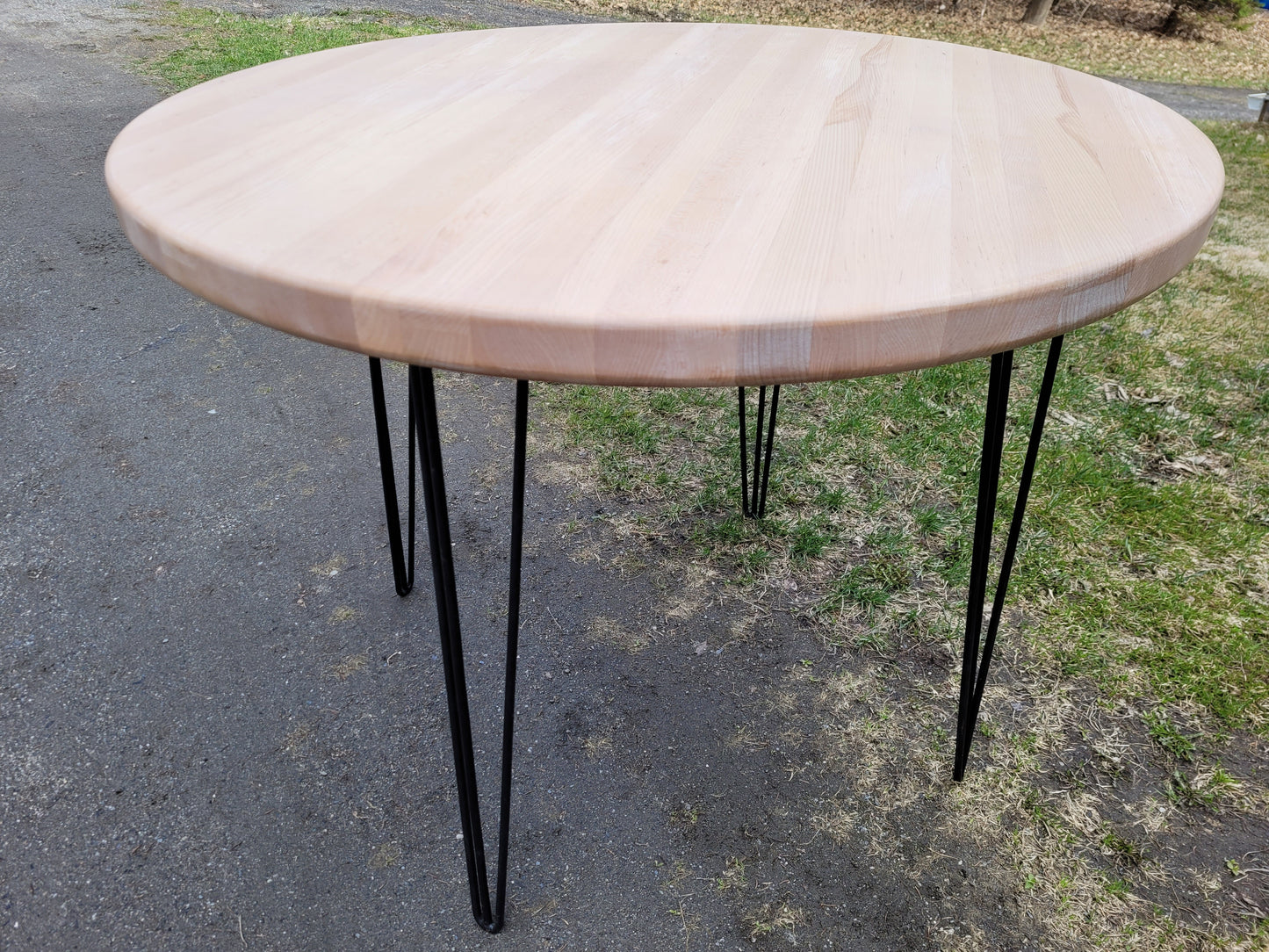 Maple Round Table