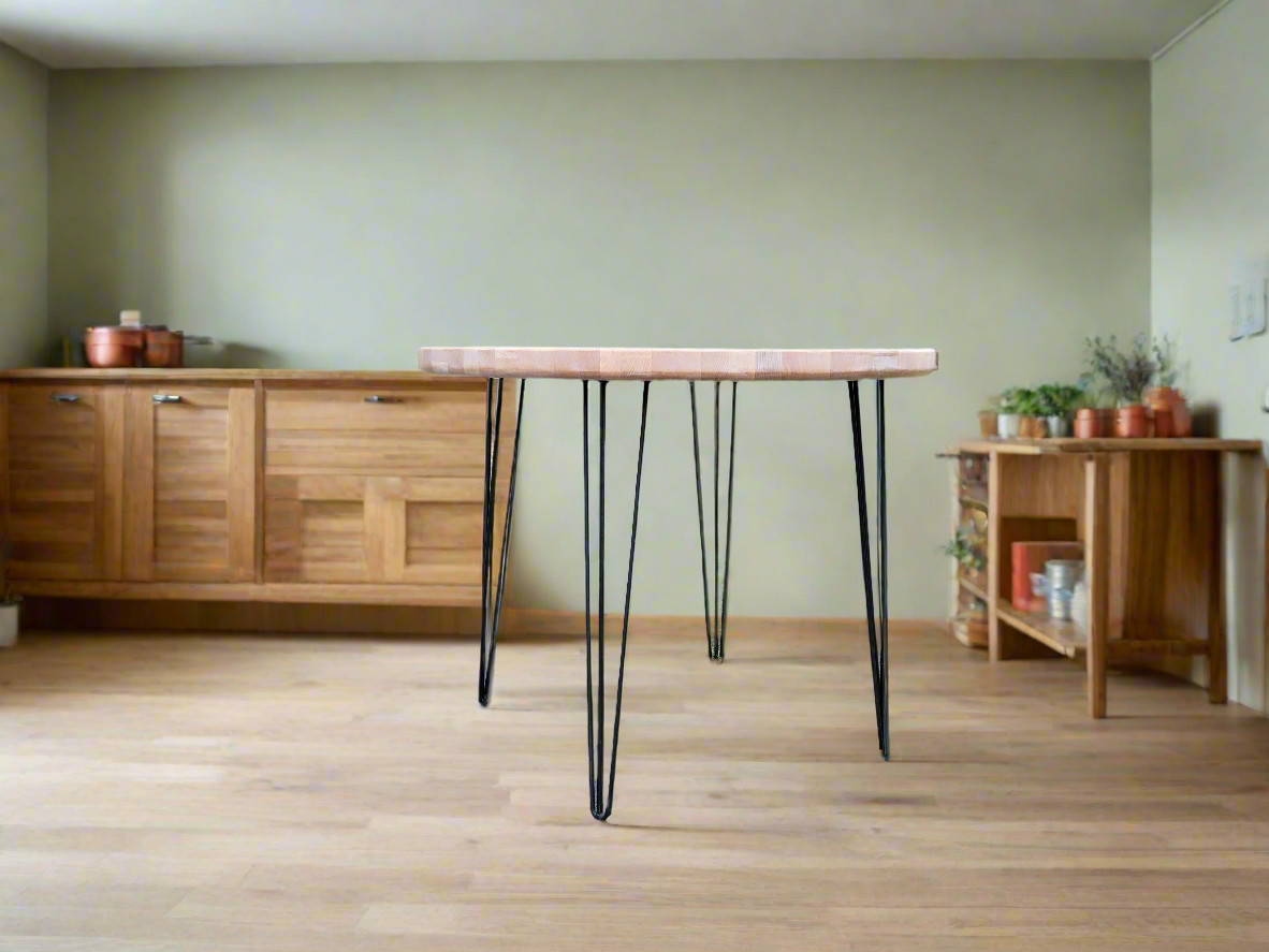 Maple Round Table