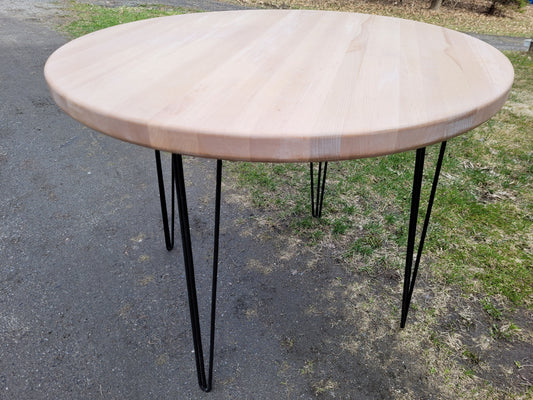 Maple Round Table